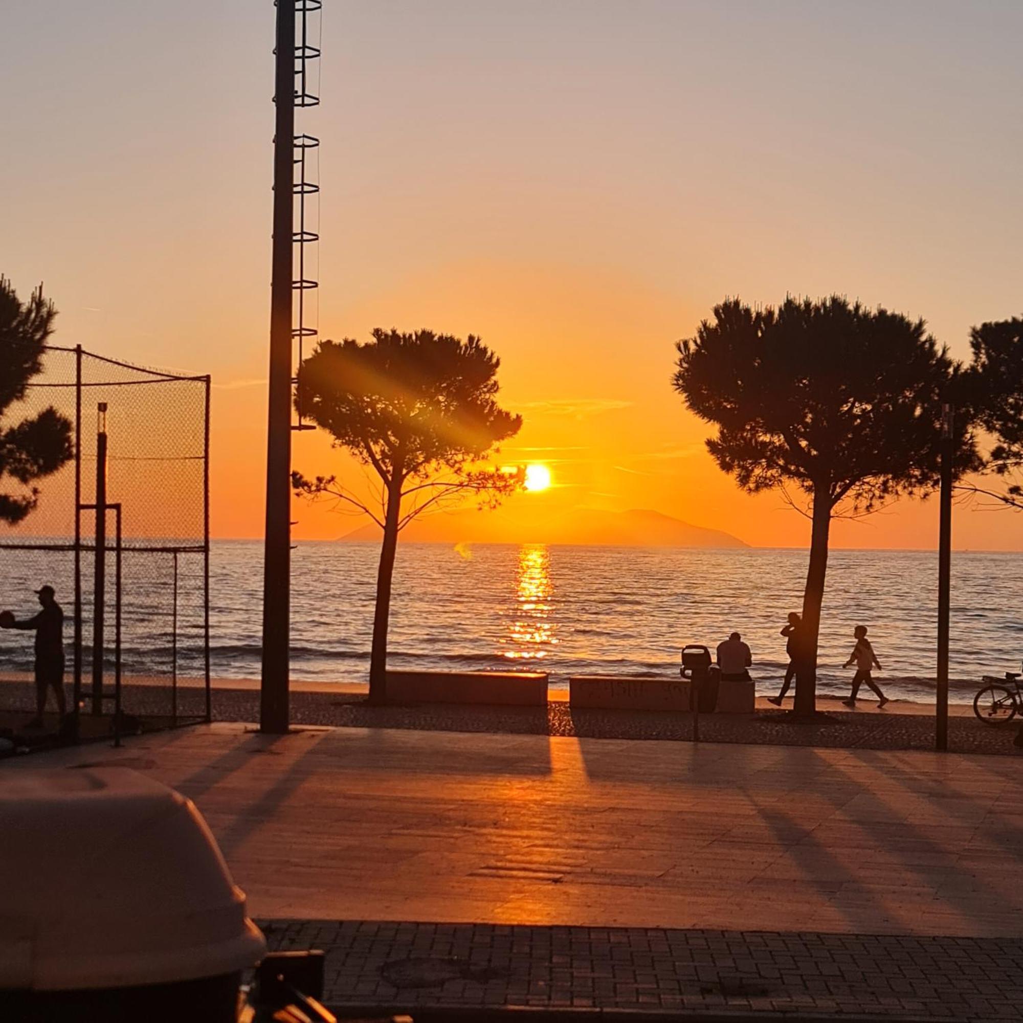 Апартаменты Sunset House Влёра Экстерьер фото